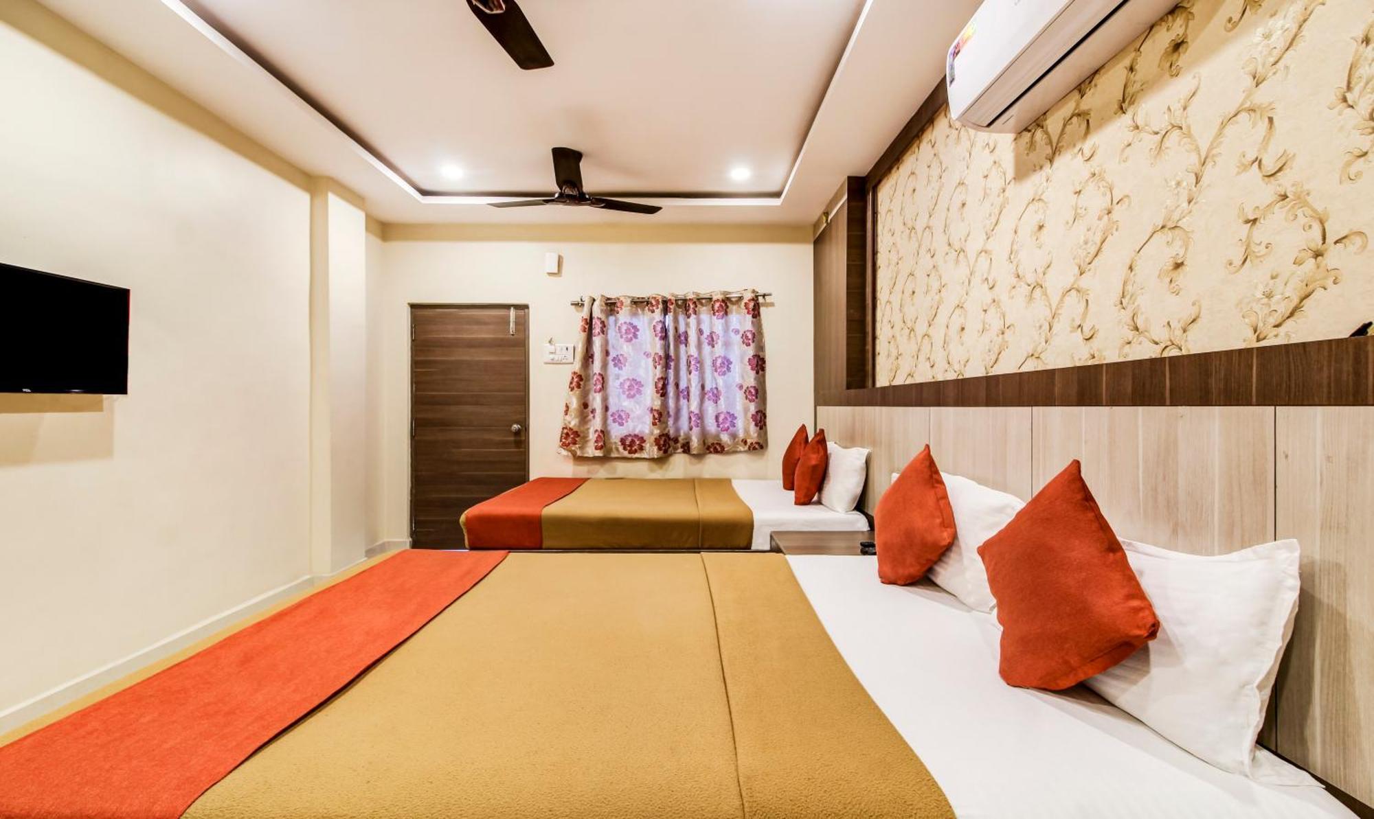 Hotel Neem Tree Hyderabad Airport Шамшабад Екстериор снимка
