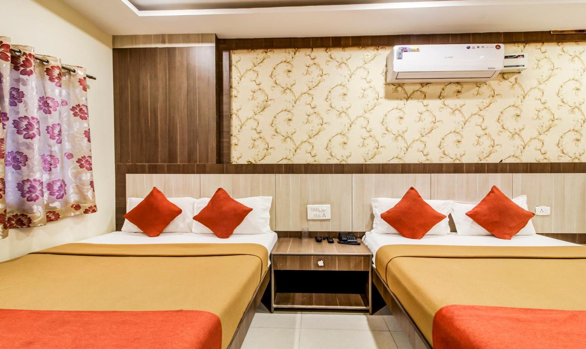 Hotel Neem Tree Hyderabad Airport Шамшабад Екстериор снимка
