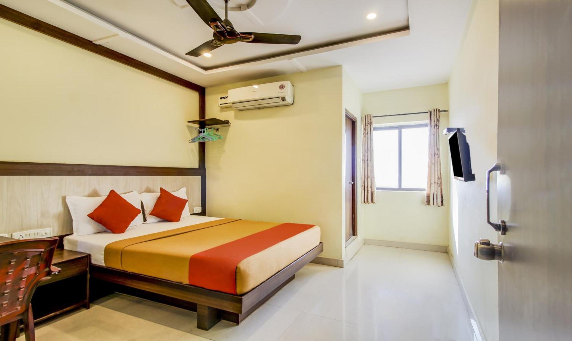 Hotel Neem Tree Hyderabad Airport Шамшабад Екстериор снимка